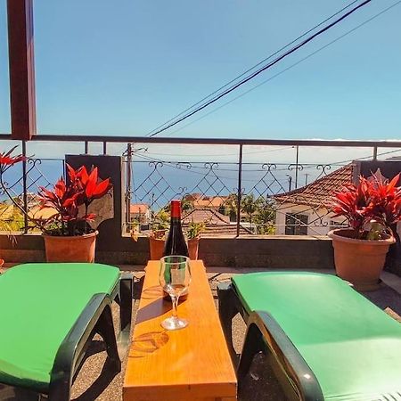 The Funny And Relax Apartment With Terrace & View Arco da Calheta  Exterior foto