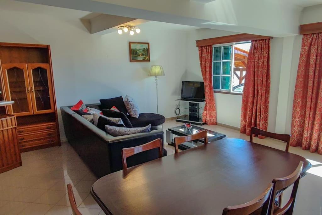 The Funny And Relax Apartment With Terrace & View Arco da Calheta  Exterior foto